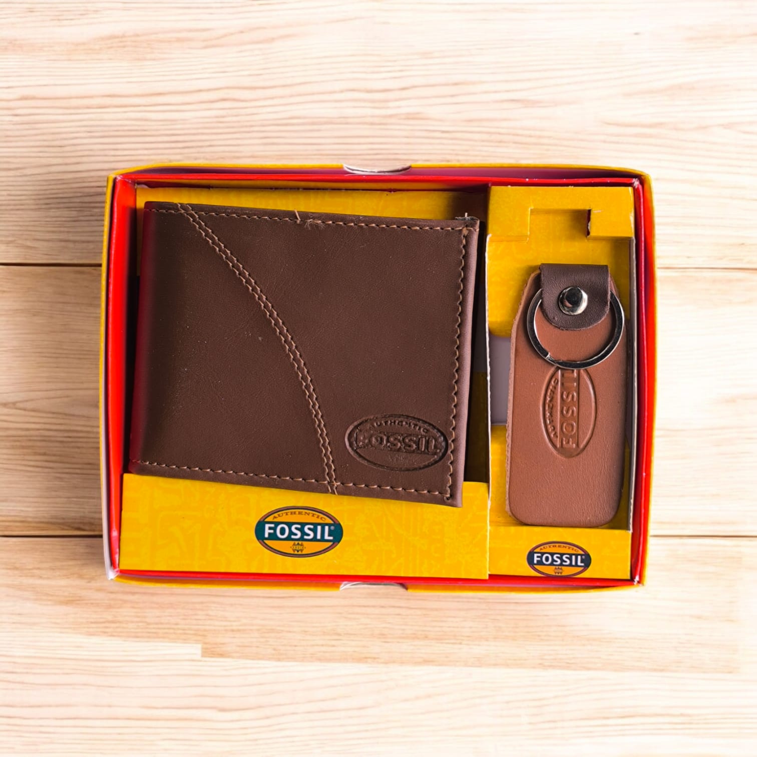 BILLETERA CON LLAVERO Y CAJA