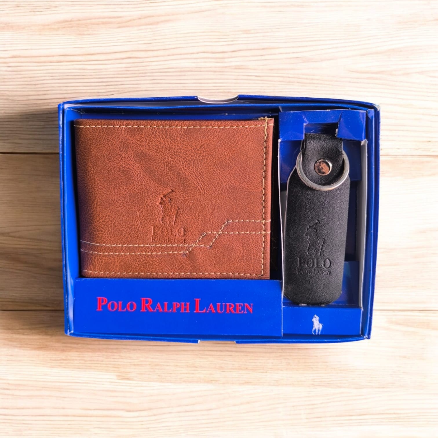 BILLETERA CON LLAVERO Y CAJA