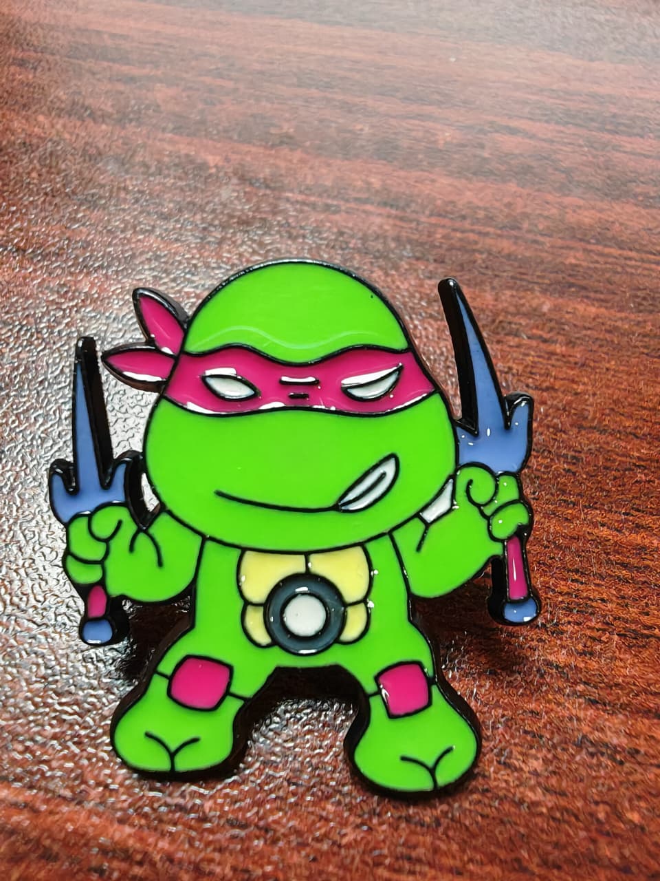 PIN METALICO PARA GORRA