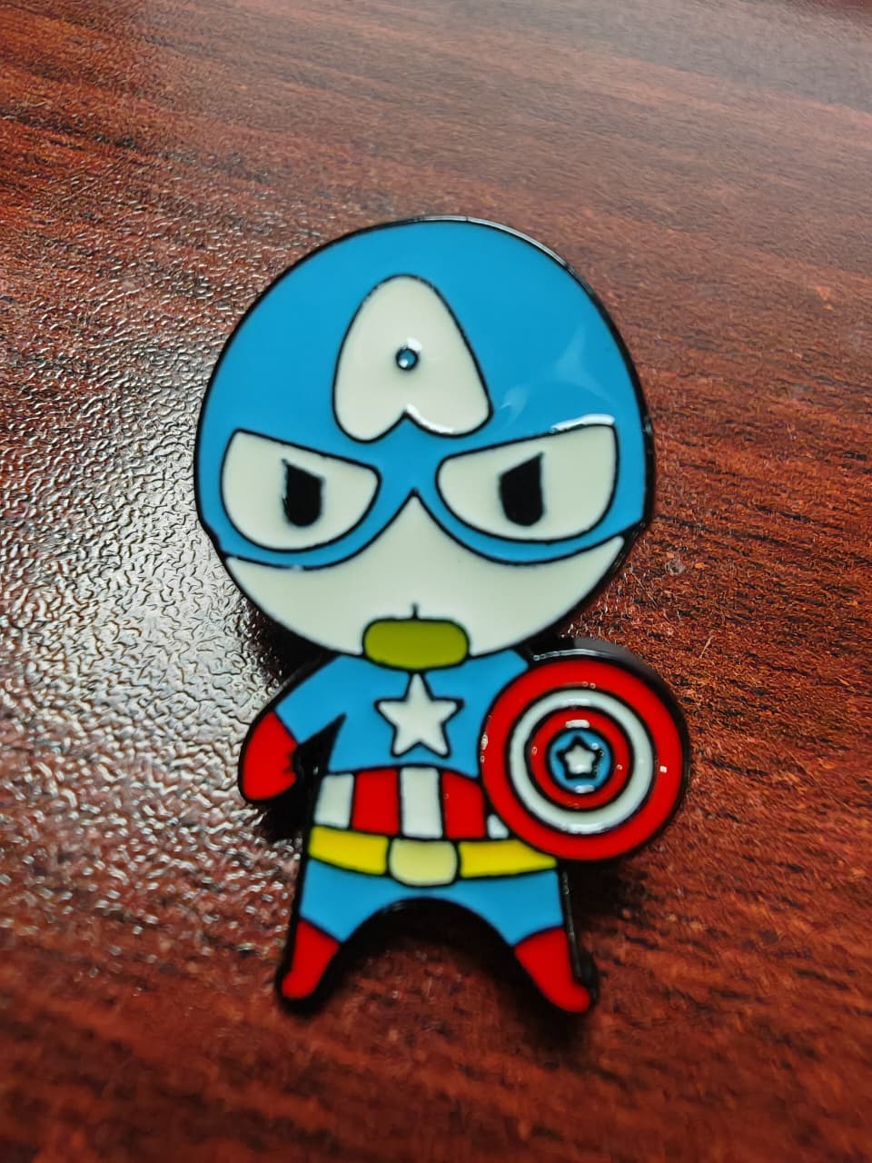 PIN METALICO PARA GORRA