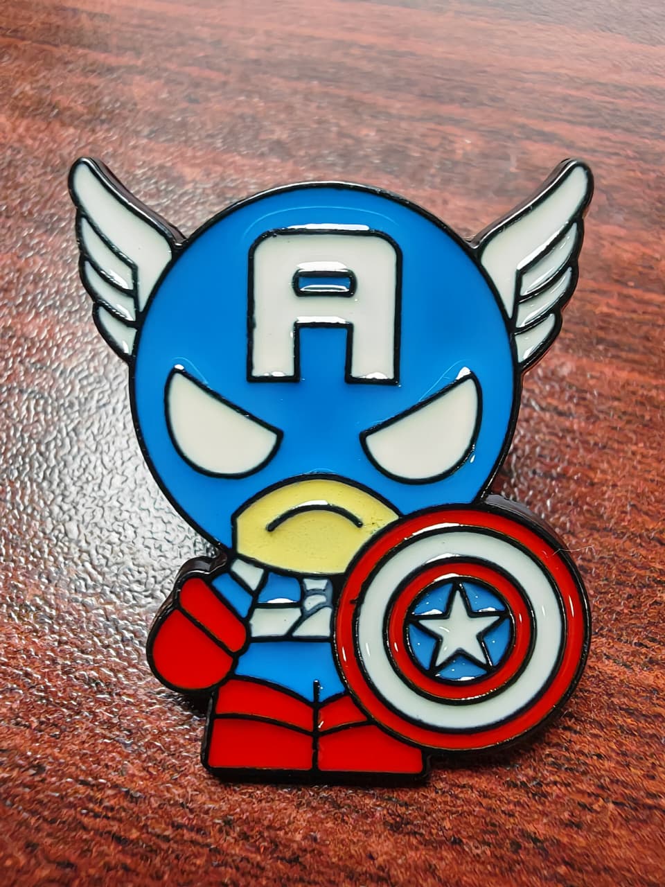 PIN METALICO PARA GORRA