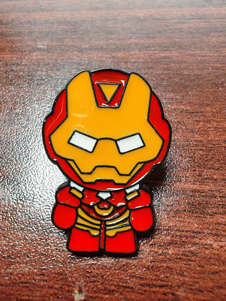 PIN METALICO PARA GORRA