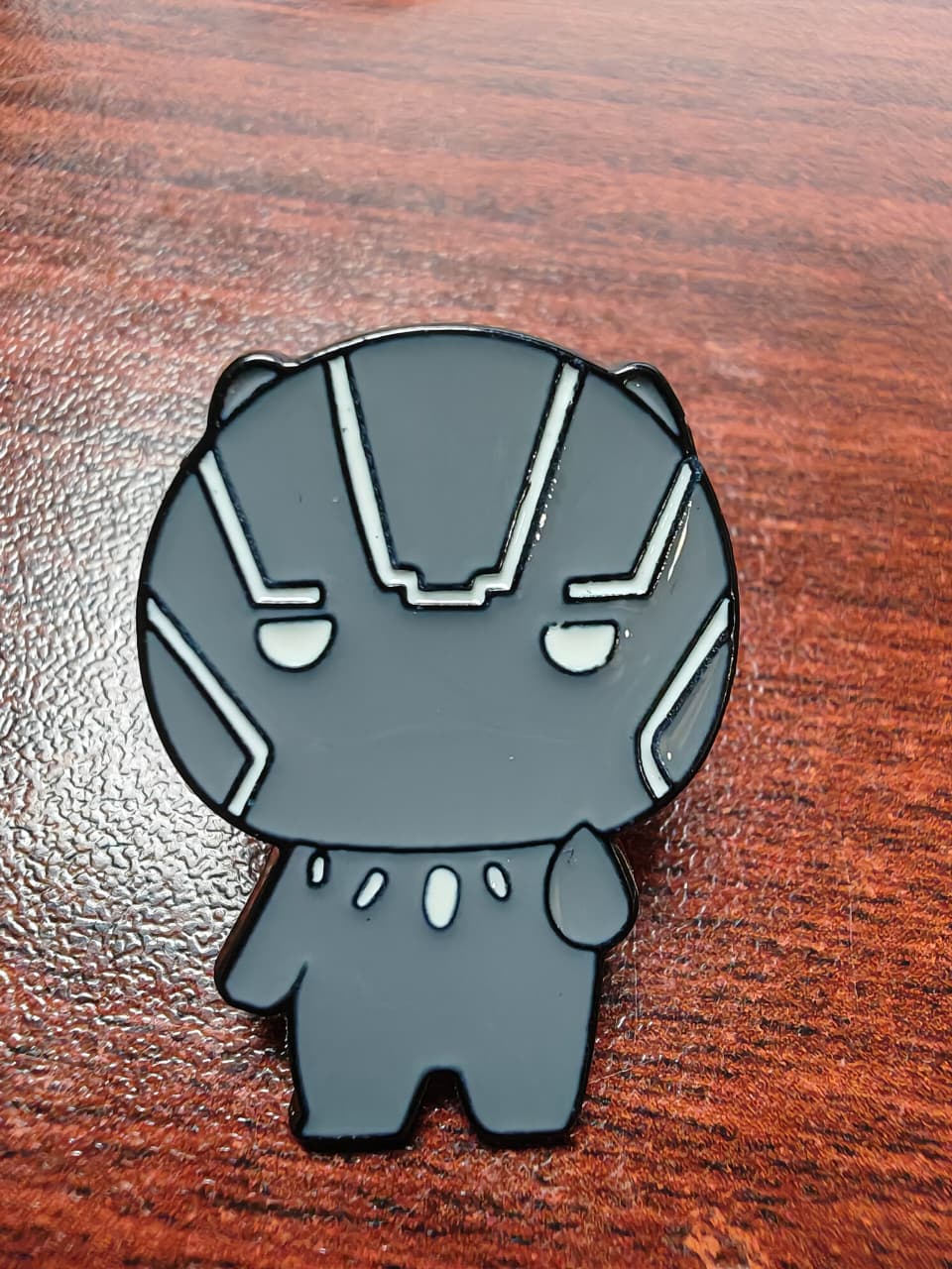 PIN METALICO PARA GORRA