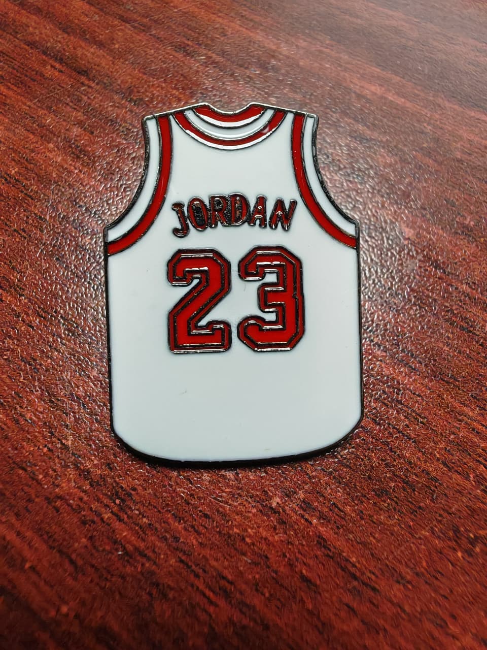 PIN METALICO PARA GORRA JORDAN 23