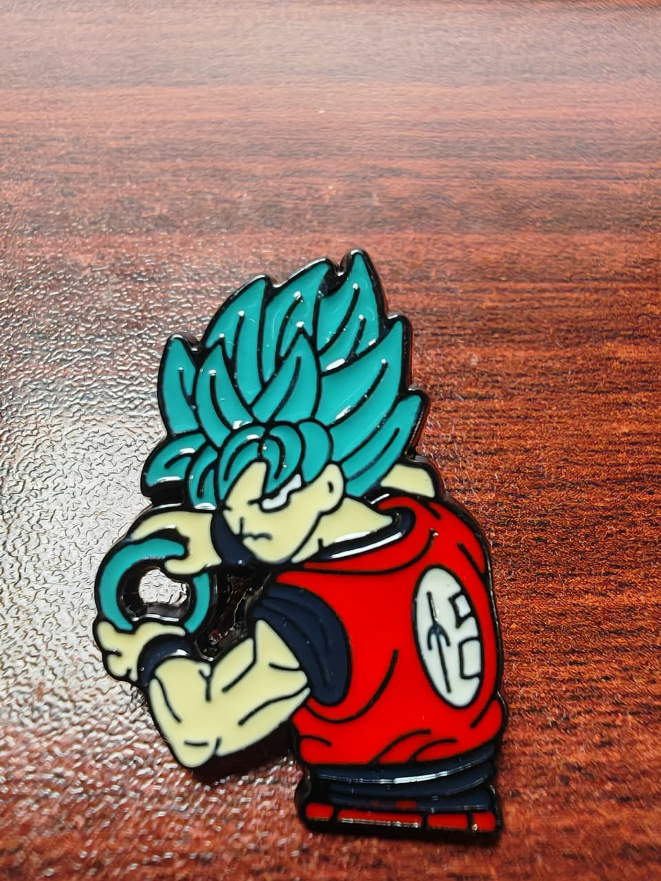 PIN METALICO PARA GORRA GOKU