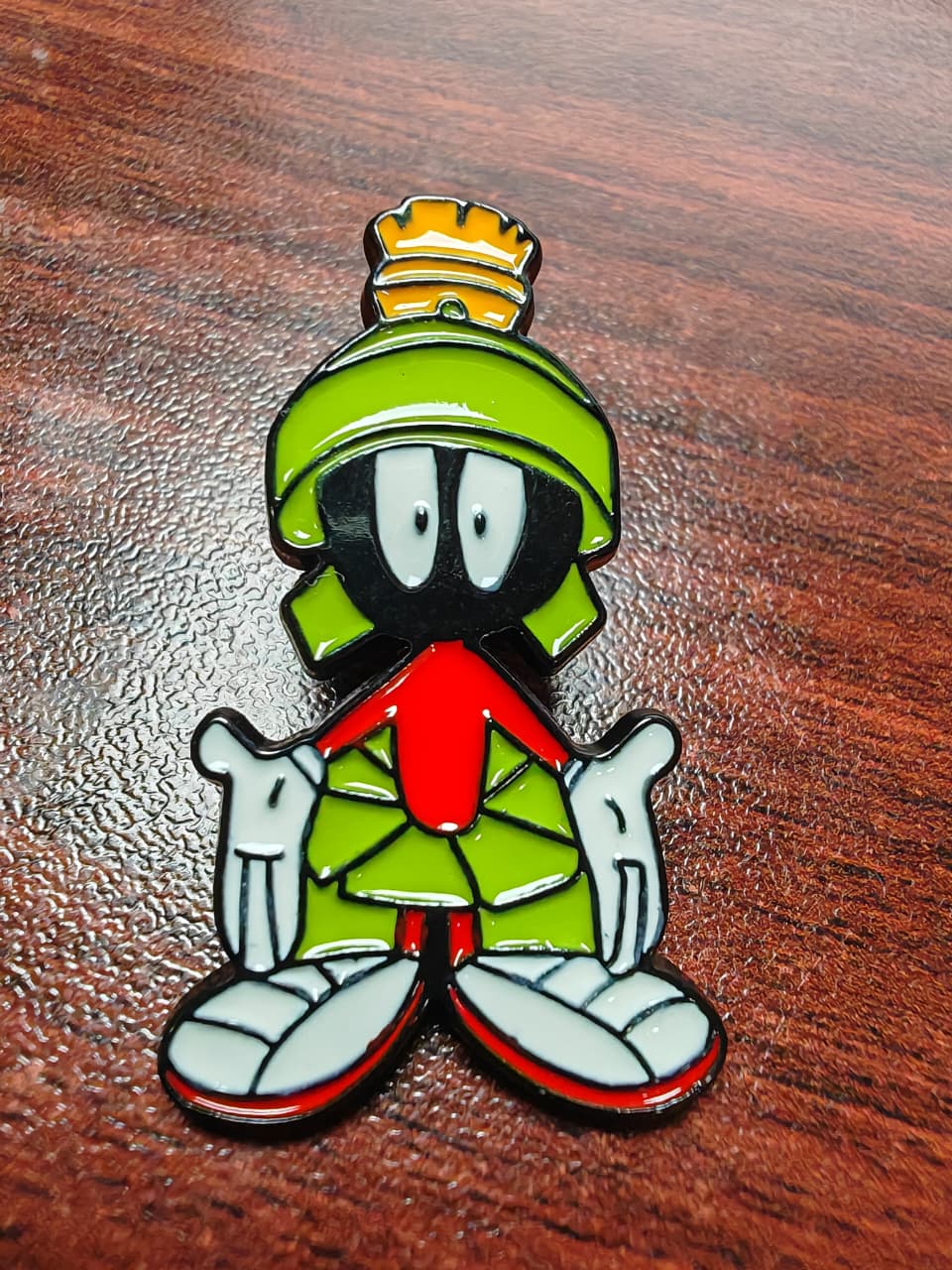 PIN METALICO PARA GORRA