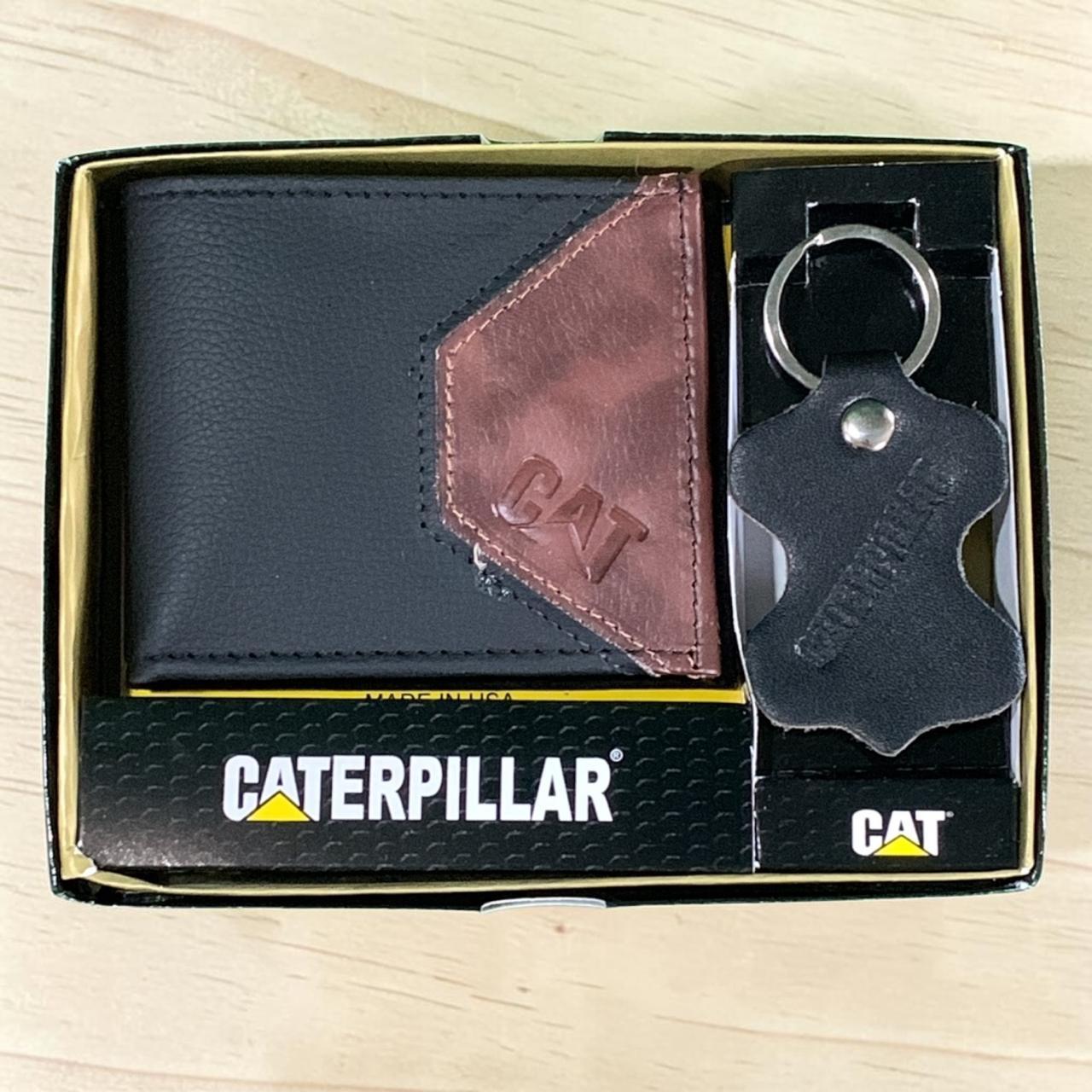BILLETERA CON LLAVERO Y CAJA 