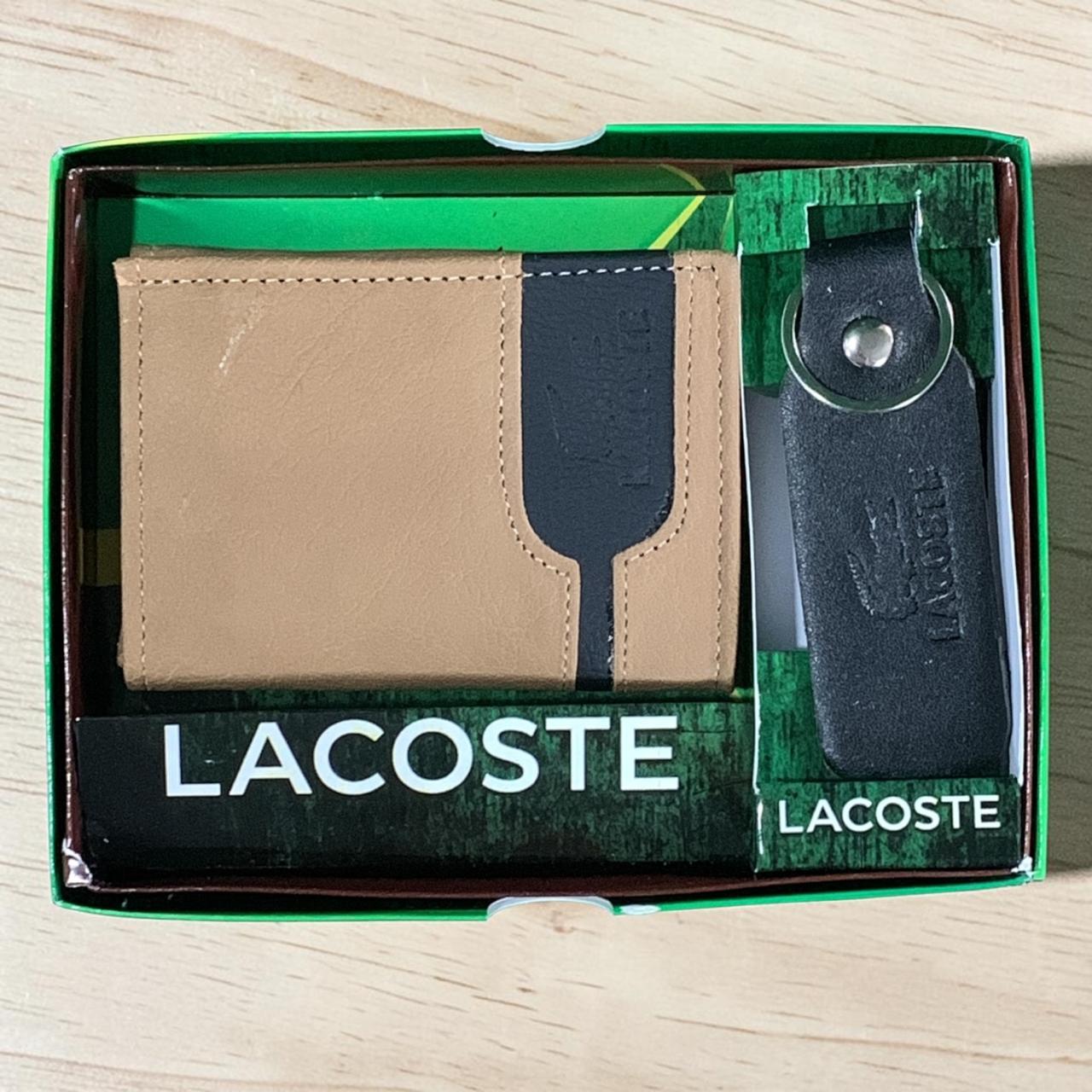 BILLETERA CON LLAVERO Y CAJA 