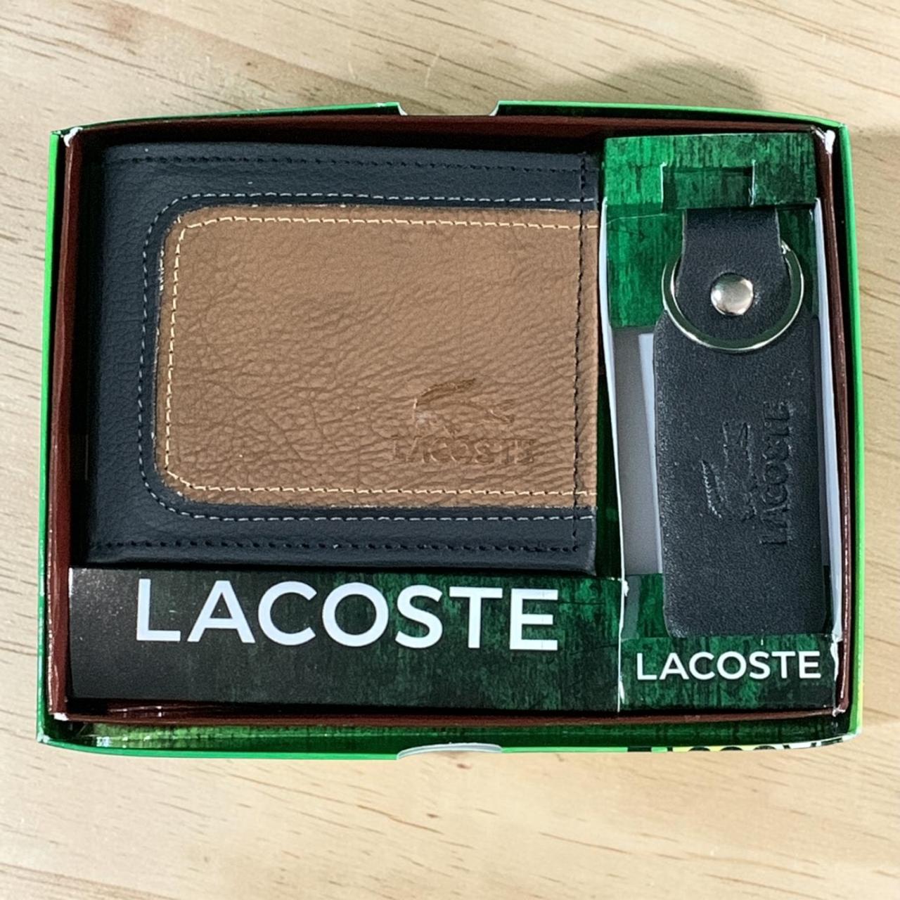 BILLETERA CON LLAVERO Y CAJA 